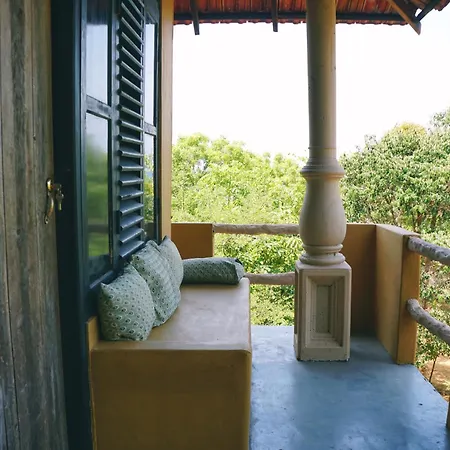 Hilltop Cabanas Komari Exterior photo