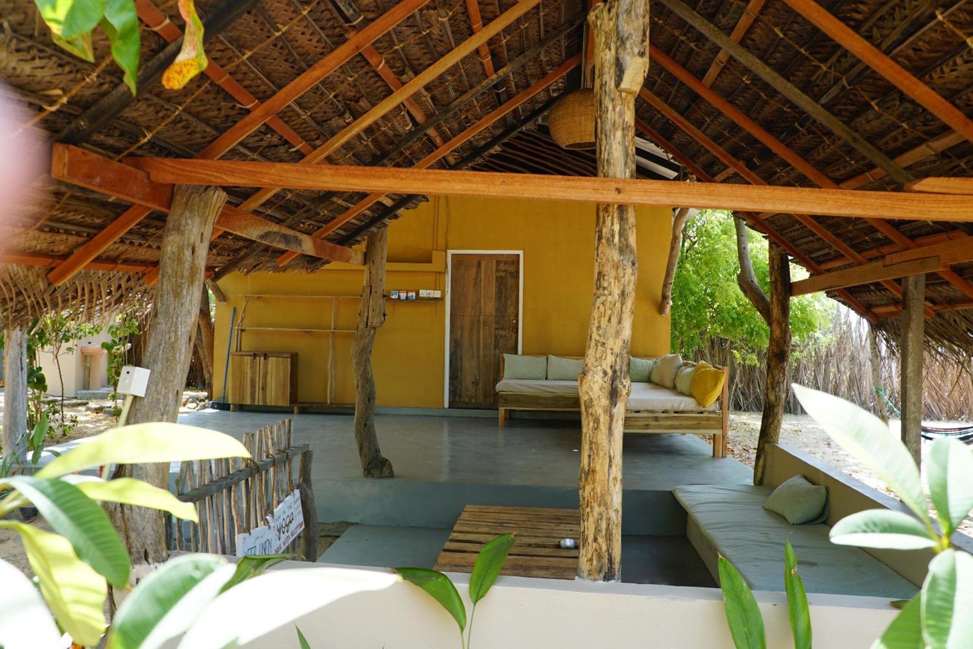 Chalet Hilltop Komari